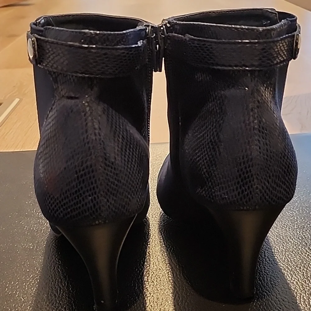 Ankle boot - Picture 3 of 6
